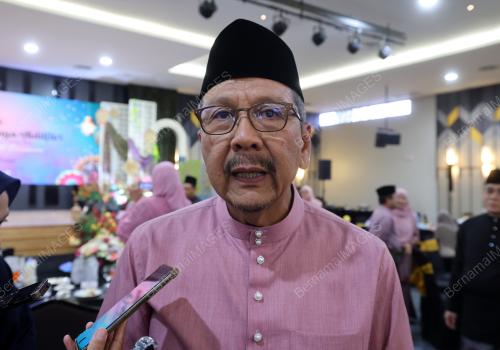 TAN SRI WAN AHMAD DAHLAN WAN ABDUL AZIZ