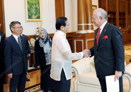 PTJ01_15082016_NAJIB_FILIPINA