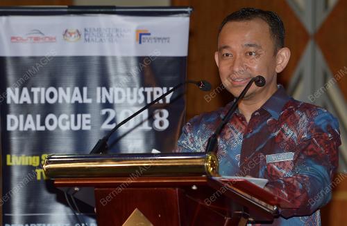 PTJ01_15112018_DIALOG_BN201811143666