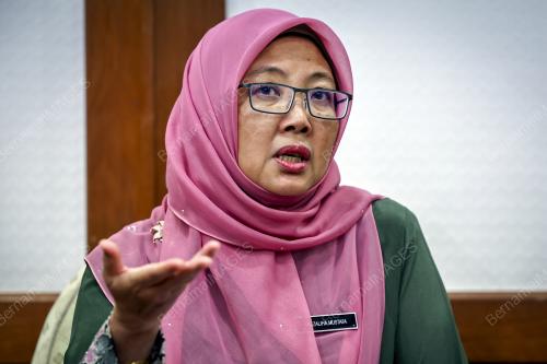DR ZALIHA MUSTAFA