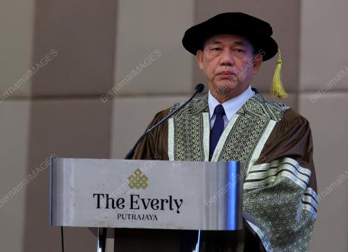 DATUK SERI FADILLAH YUSOF