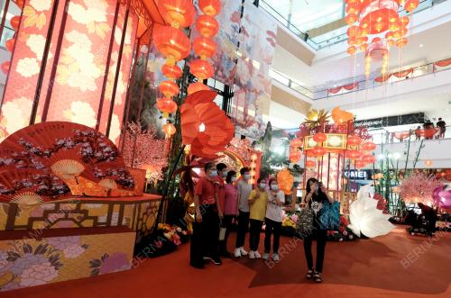 TINJAUAN PERSIAPAN TAHUN BARU CINA