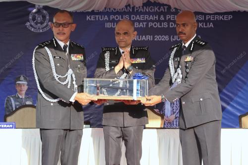 DATUK SAZELI KAHAR