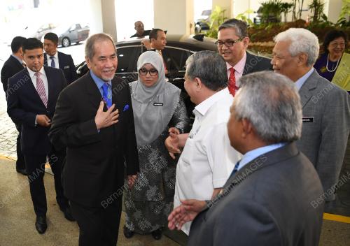 DATUK SERI DR WAN JUNAIDI TUANKU JAAFAR