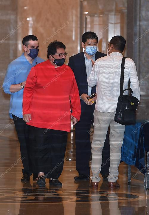 DATUK SERI TENGKU ADNAN TENGKU MANSOR