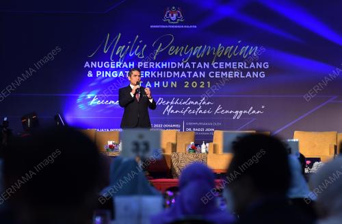 DATUK DR RADZI JIDIN