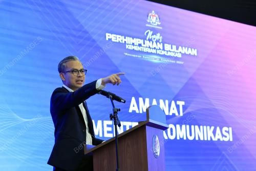 FAHMI FADZIL