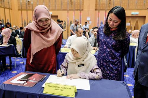 HANNAH YEOH