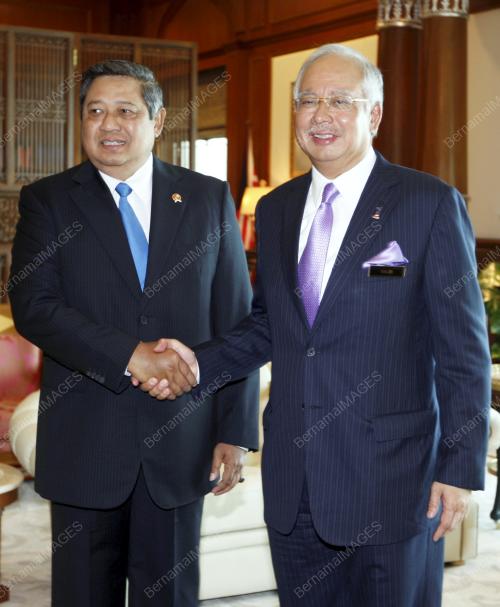 MOHD NAJIB TUN ABDUL RAZAK