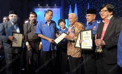 PTJ01_18112012_KONVENSYEN