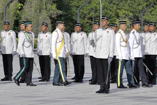 TENGKU HASSANAL IBRAHIM ALAM SHAH