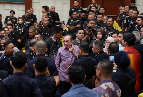 DATUK SERI ANWAR IBRAHIM