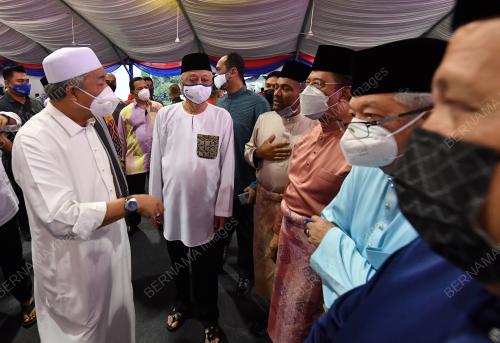 DATUK SERI ISMAIL SABRI YAAKOB