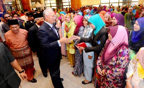 PTJ01_19082013_PM_MOF_RAYA