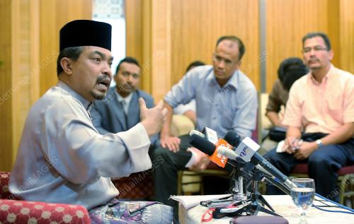 DATUK SERI JAMIL KHIR BAHAROM