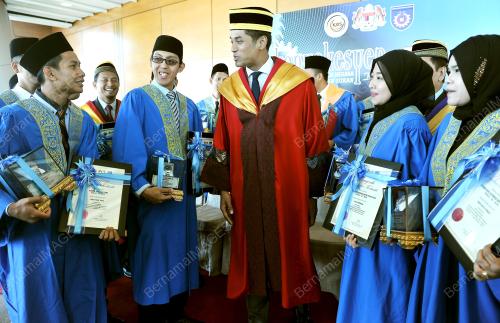 PTJ01_20042015_KHAIRY_IKBN