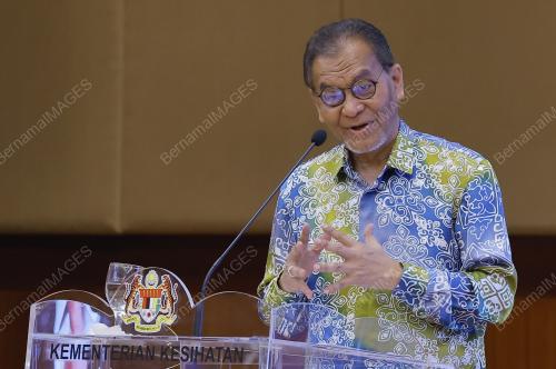DATUK SERI DR DZULKEFLY AHMAD