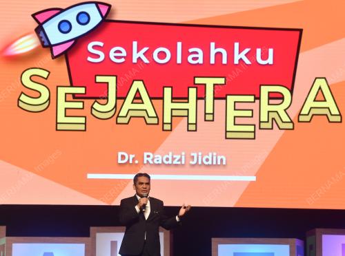 DATUK DR RADZI JIDIN