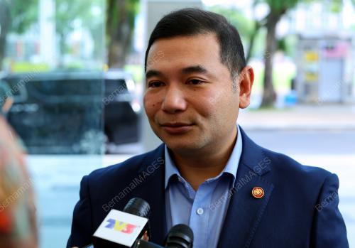 RAFIZI RAMLI