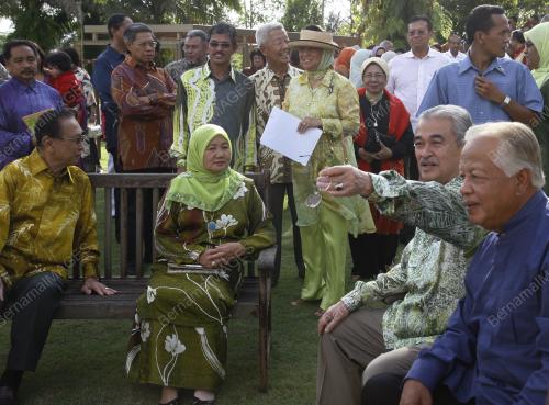 ABDULLAH AHMAD BADAWI
