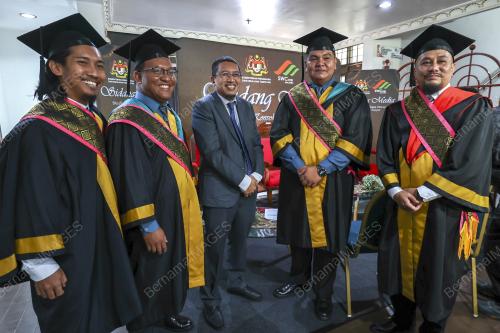 DATUK AHMAD HUSAINI ABDUL RAHMAN