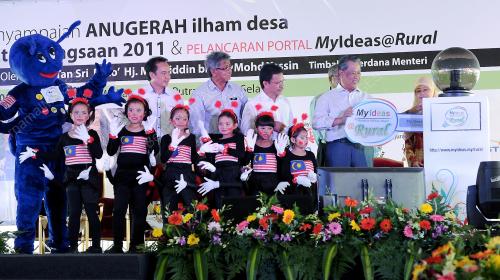 TAN SRI MUHYIDDIN YASSIN