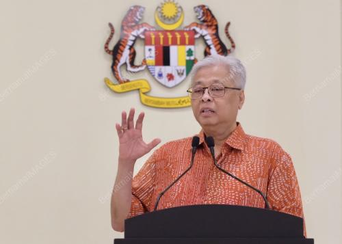 DATUK SERI ISMAIL SABRI YAAKOB