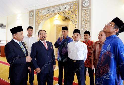 DATUK SERI JAMIL KHIR BAHAROM