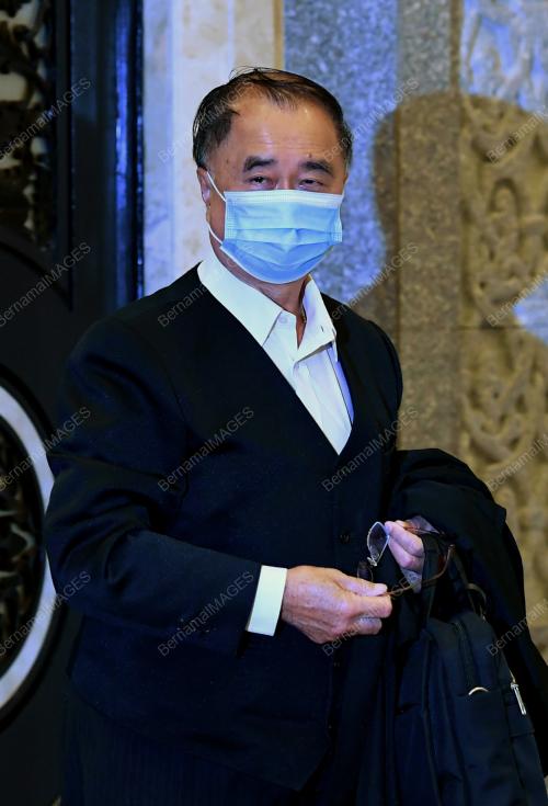 DATUK SERI J C FONG