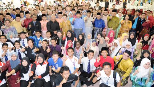TAN SRI MUHYIDDIN YASSIN