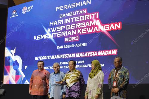 DATUK SERI AHMAD MASLAN