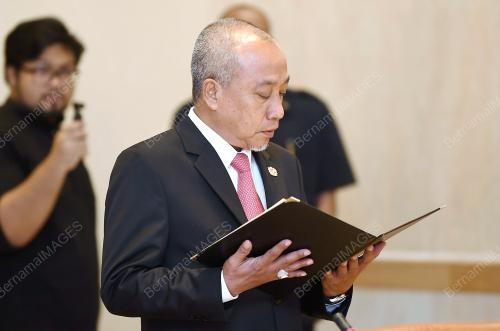 TAN SRI MUHYIDDIN YASSIN