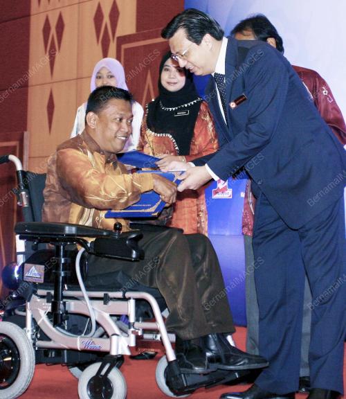 LIOW TIONG LAI