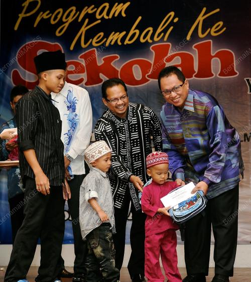 DR MOHD PUAD ZARKASHI