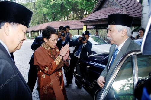 TUANKU MUHRIZ IBNI ALMARHUM TUANKU MUNAWIR