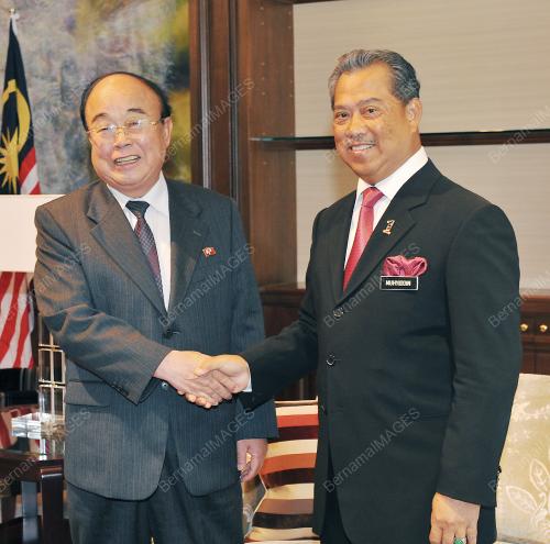 TAN SRI MUHYIDDIN YASSIN