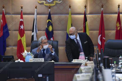 DATUK SERI MOHD REDZUAN MD YUSOF