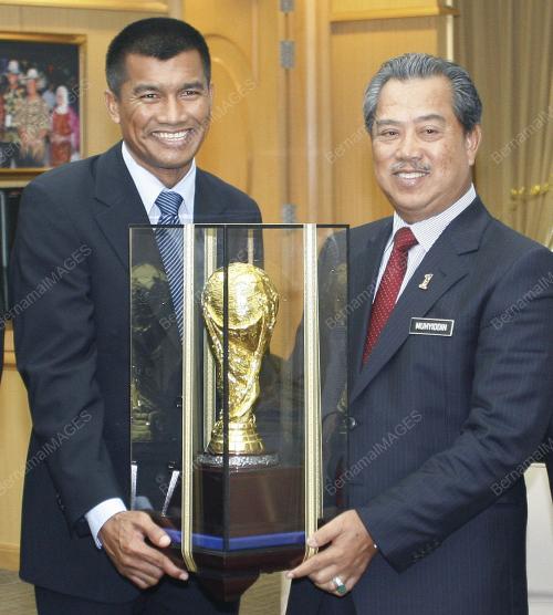 MUHYIDDIN YASSIN