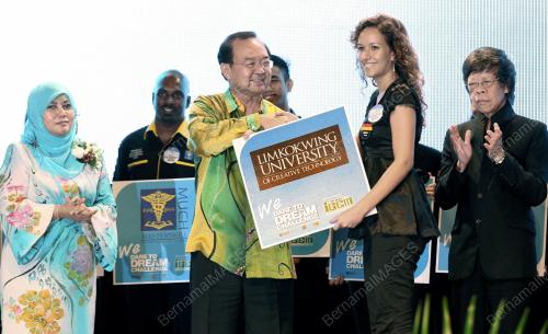 DATUK SERI PETER CHIN FAH KUI