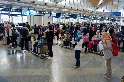 COVID-19: PELAJAR SABAH DI SEMENANJUNG PULANG KE KAMPUNG