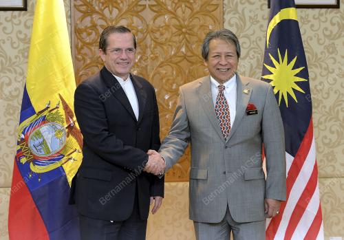 PTJ01_26062013_ANIFAH