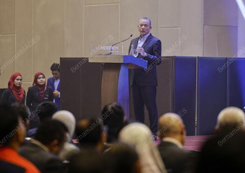 DATUK SERI FADILLAH YUSOF