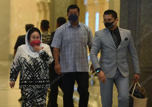 DATIN SERI ROSMAH MANSOR
