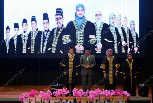 SENATOR DATUK IDRIS AHMAD
