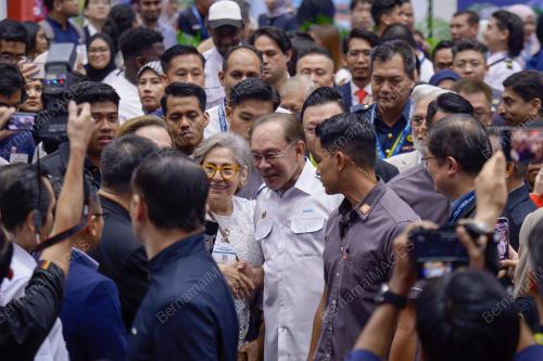 DATUK SERI ANWAR IBRAHIM