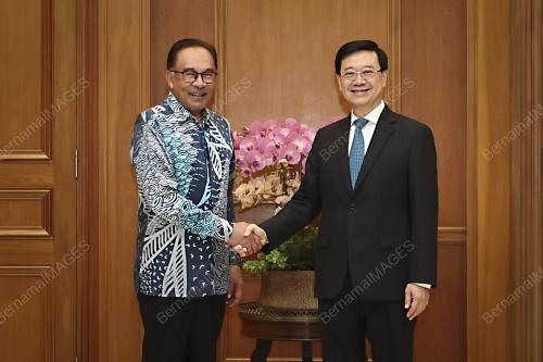 DATUK SERI ANWAR IBRAHIM