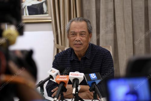 TAN SRI MUHYIDDIN YASSIN