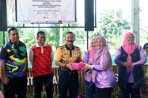 DATUK RUSLIN JUSOH