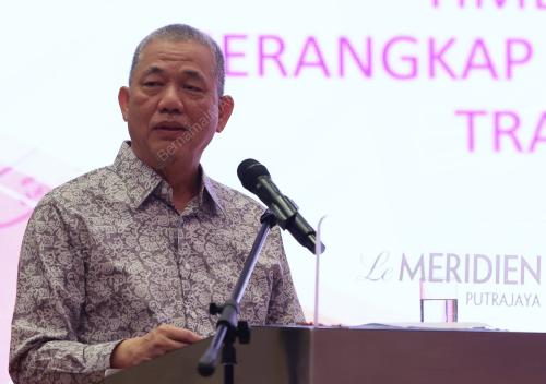 DATUK SERI FADILLAH YUSOF