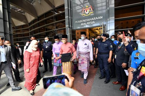 TENGKU DATUK SERI ZAFRUL TENGKU ABDUL AZIZ
